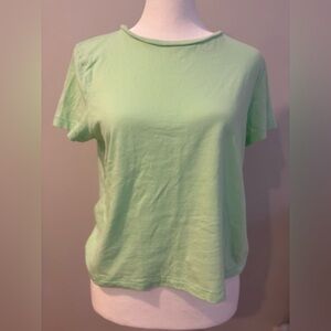 Universal Thread Women’s Light Green Tee size Small